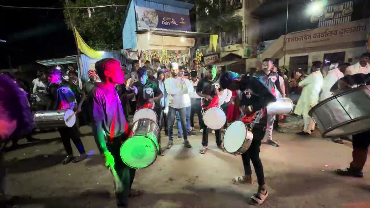 Akash musical banjo group Kolevadi 🔥🔊 आता मांग म्हणजे कॉलर टाईट 🫵🤩 ढालगाव शो 🔥