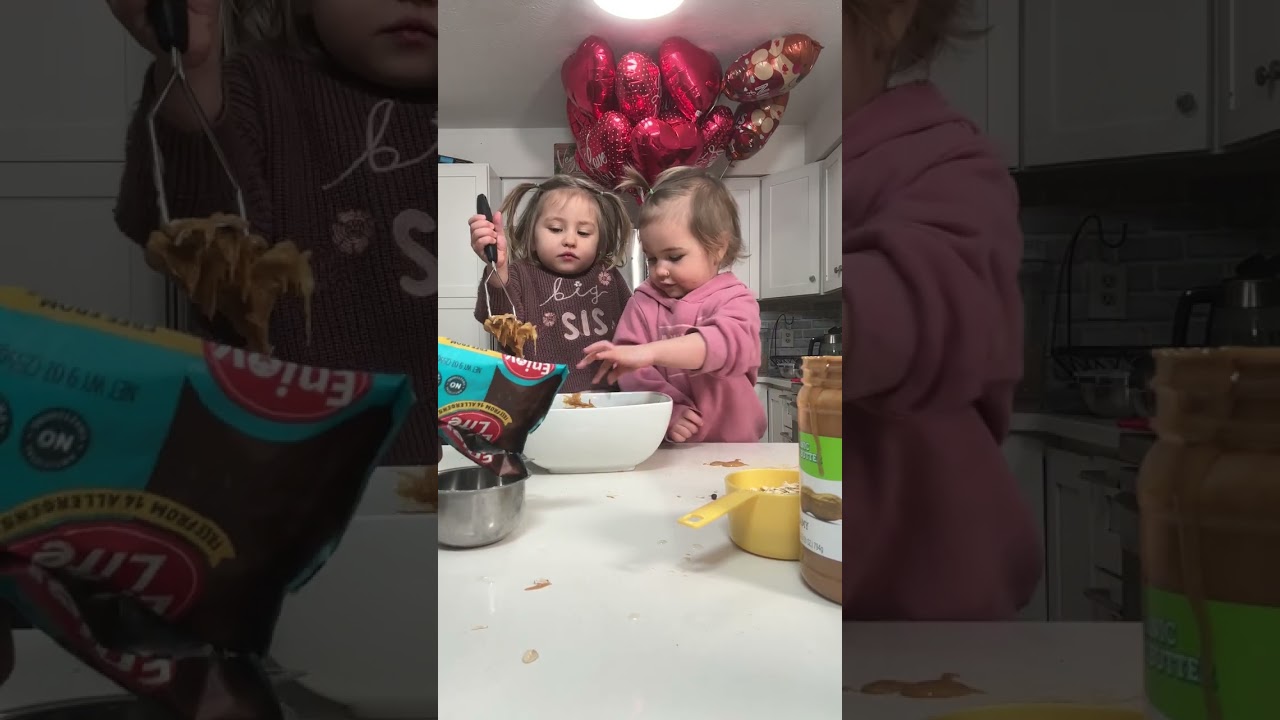 We love cookies 🍪 Recipe in our cookbook 🌸 Find our cookbook Tasty Bites on Amazon 