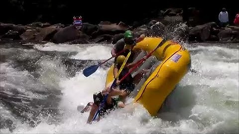 Whitewater Carnage: Ocoee River Carnage 2016 E5 - Rookie Guides Gone Wild