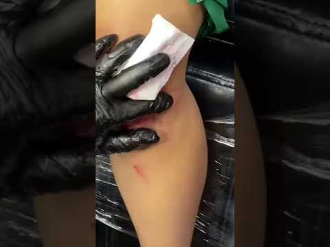 Video Cách xăm hoa che sẹo ở đầu gối / Hình xăm hoa che sẹo... - youtube