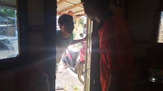 Nyilih duwit satus anane rangda VIDEO STORY WA LUCU DAN GOKIL ' BREBES NGAPAK '