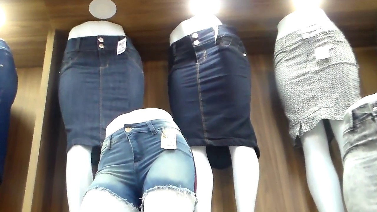 saia jeans ate joelho