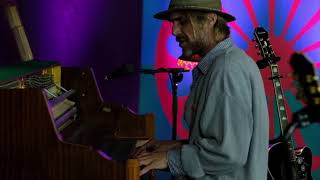 Vídeo de Crooked Piece Of Time