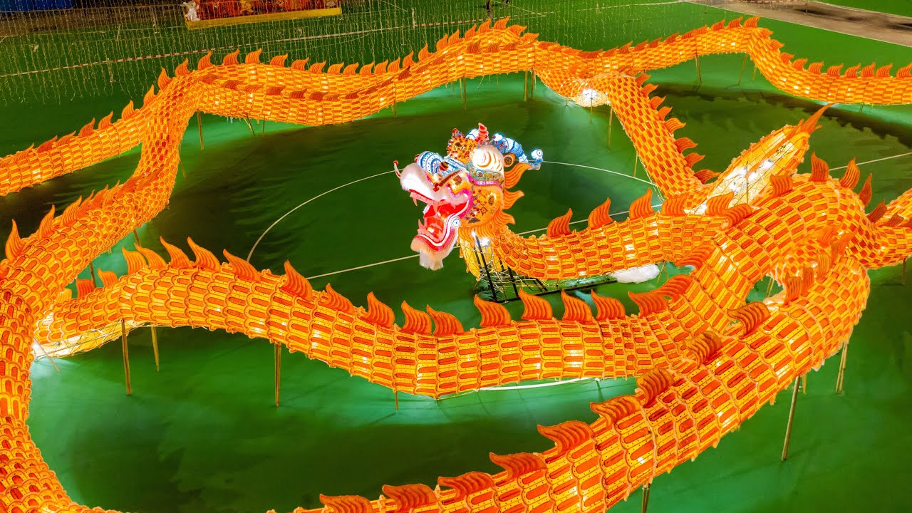 【非物質文化遺產辦事處 – 傳統花燈紮作技藝展示: 許嘉雄師傅 Paper crafting technique: Master Hui Ka-hung 】