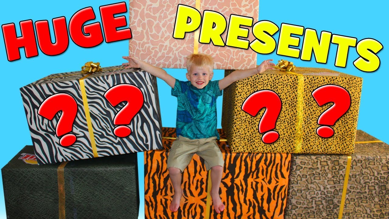 HUGE SURPRISE - Animal Playtime & Dressup!!