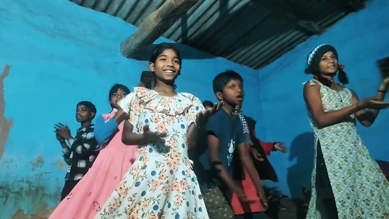 Deka suna jga tore Adiwasi bhai bahan man🙏 Bsnagpuri channel ko subscribe karna bhule