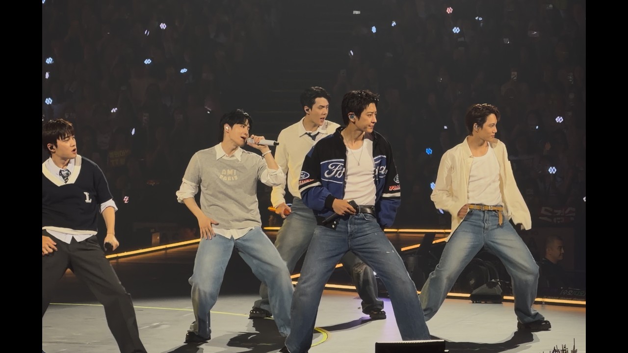 EXO] EXhOrizon in HK Medley + Love Me Right + Growl Fancam 4K