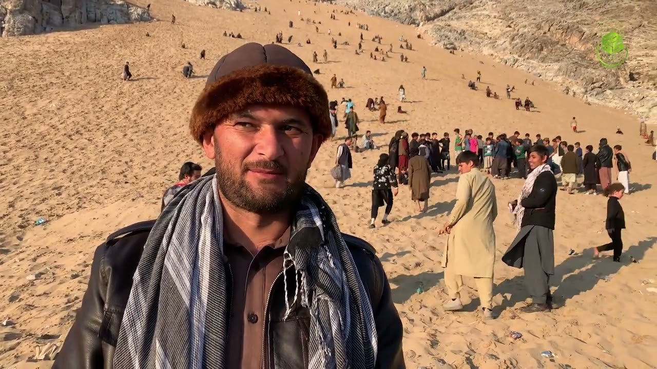 کوه ریگ‌روان مکان عجیب و شگفت‌انگیزی که سالانه پای هزاران تماشاگر را به‌خود می‌کشاند.