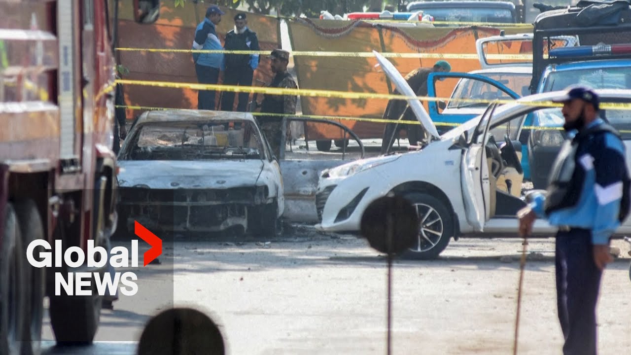 Suicide bombing outside Islamabad courthouse in Pakistan kills at least 12