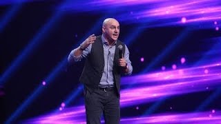 Dan Țuțu, un nou număr de stand up comedy: ”Sunt un tânăr comediant în ascensiune.. a vârstei"