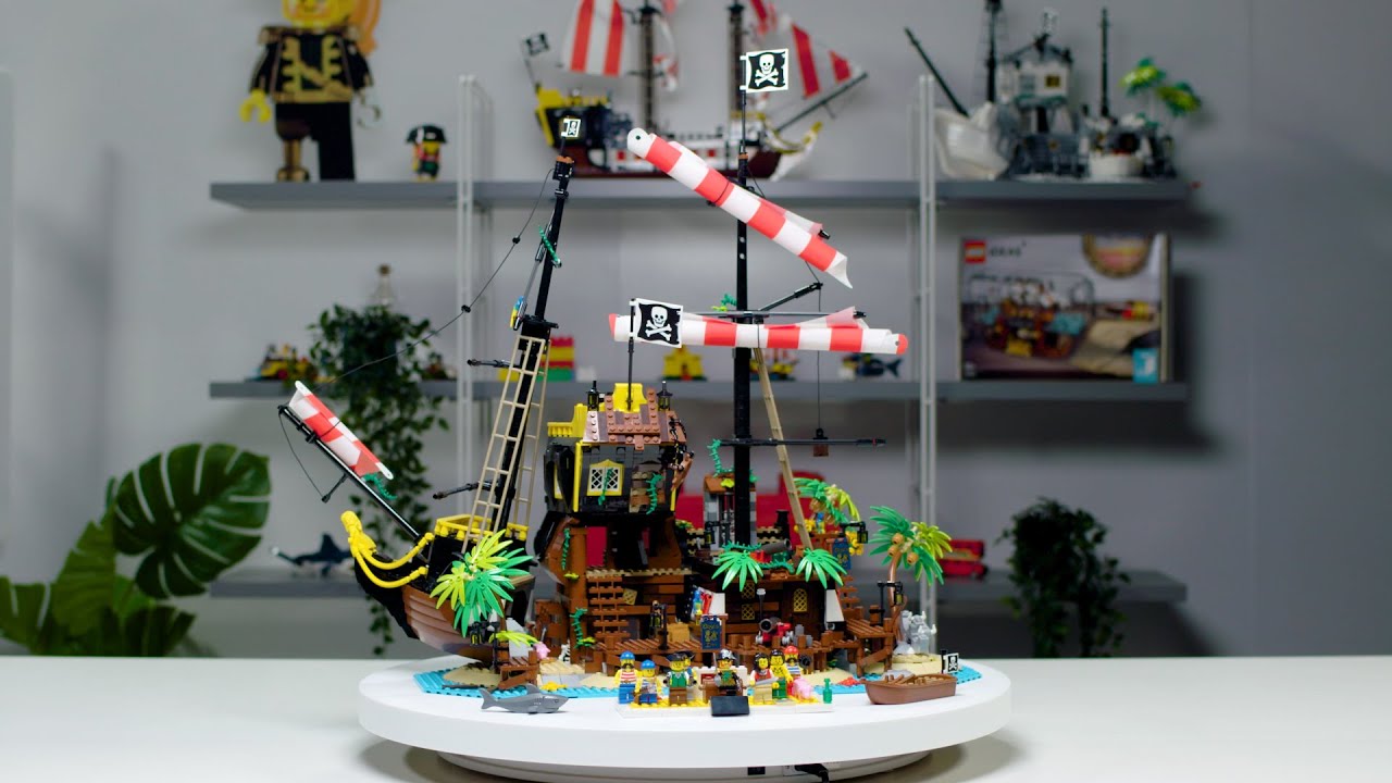 Rent LEGO set: Pirates of Barracuda Bay at Lend-a-Brick