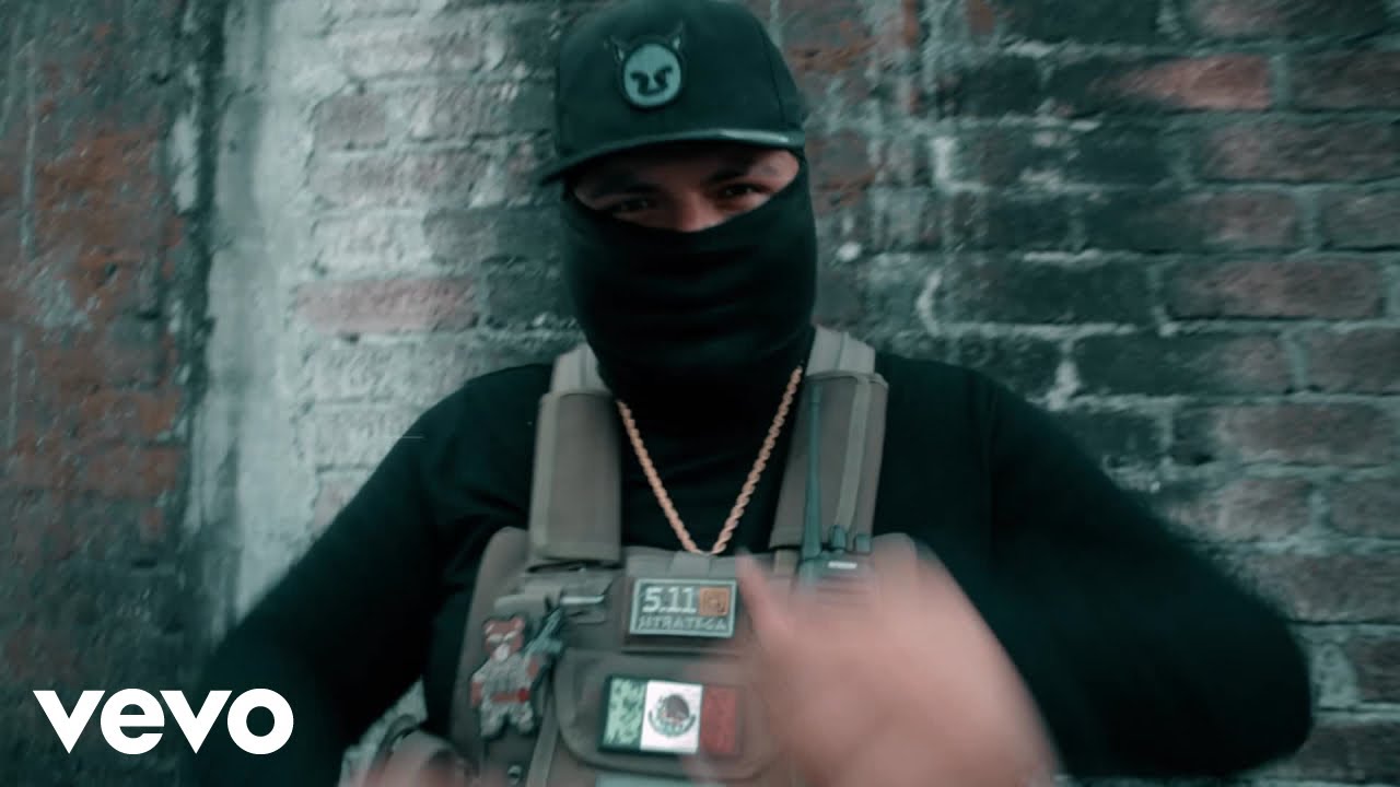 Chuy Michoacano - Me la navego con mi equipo