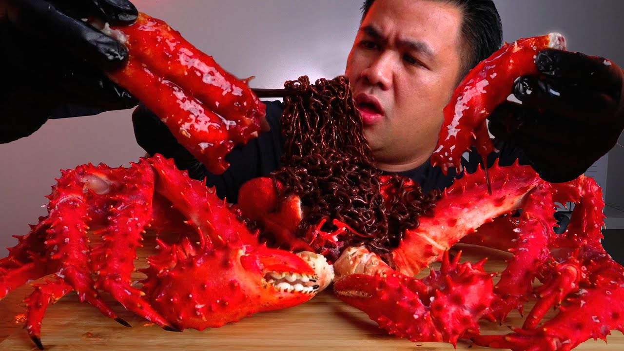 บะหมี่เผ็ด ปูยักษ์อลาสก้าทั้งตัว เผ็ดที่สุดในชีวิต