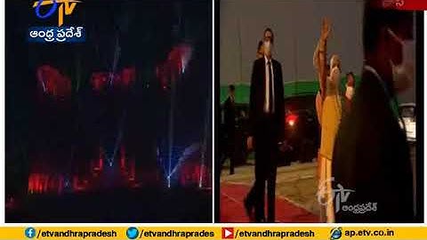 PM Modi Prays At Kashi Vishwanath Temple In Varanasi On Dev Diwali