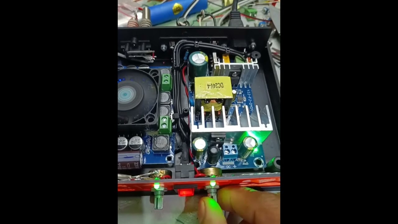 Cek power amplifier rakitan untuk miniatur