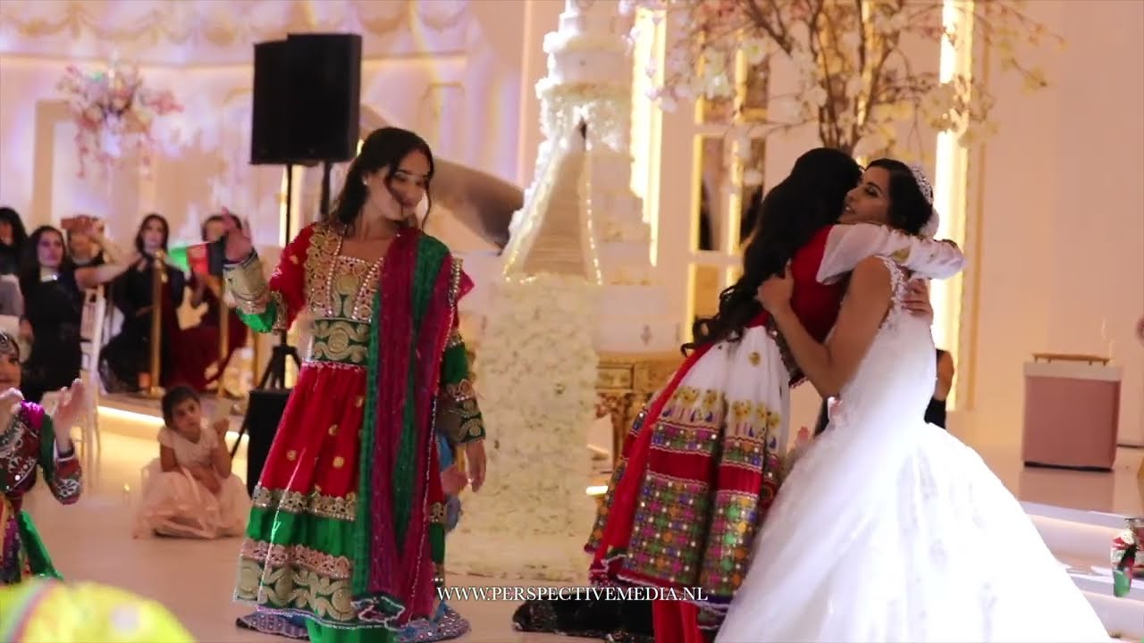 ⁣Amazing Luxury Afghan Wedding | Beautiful Dance | 4K Resolution رقص زیبای عروس افغان