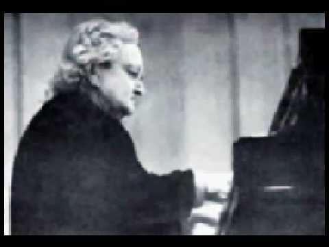 Maria Yudina plays Beethoven Sonata No. 14 , Op. 27, No. 2  "Moonlight"  (2/2)