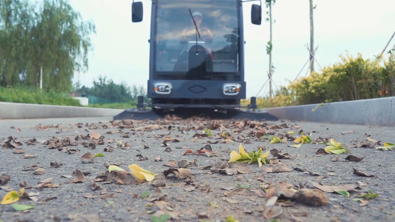 large electric road cleaning machine