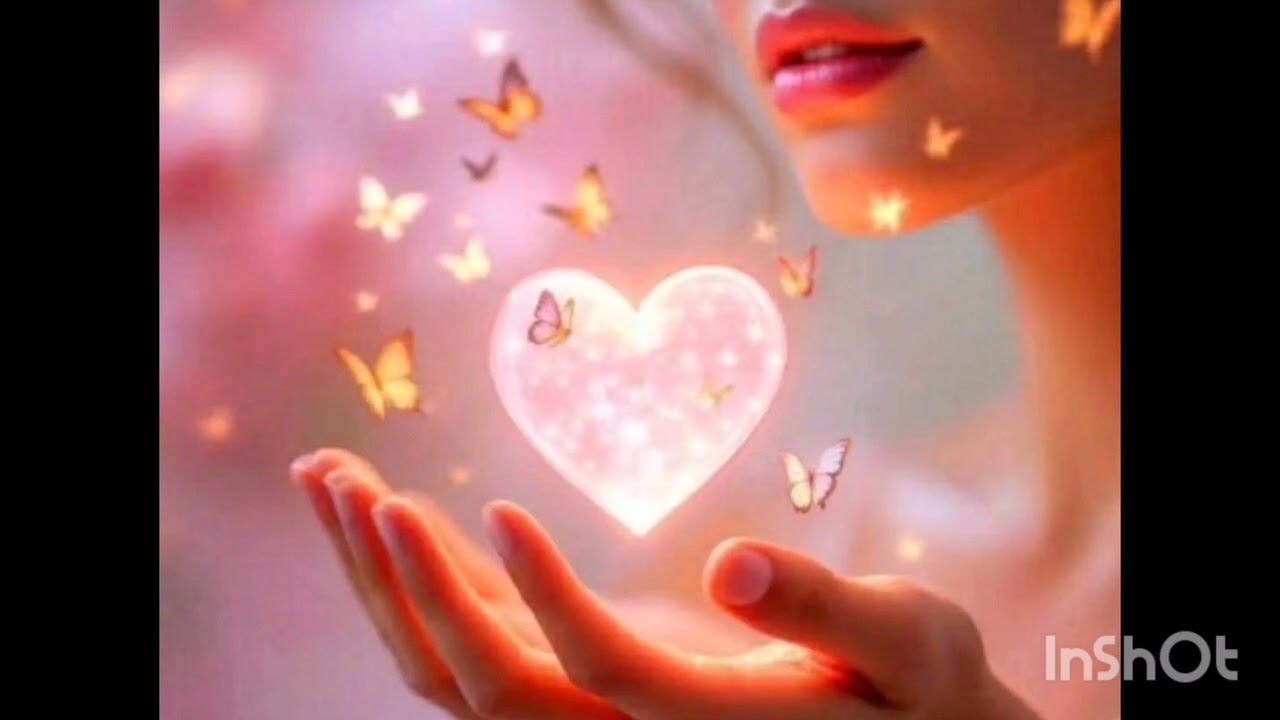 شايفك دلوووعه أوووي ❤️نفسه يكلمك كلمه واحده ❤️خايف تضيعي منه😢عيونك غيرته❤️🌹❤️