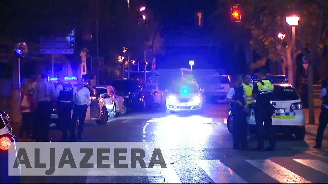 الشرطة تقتل 5 "إرهابيين" بالرصاص بعد هجوم برشلونة