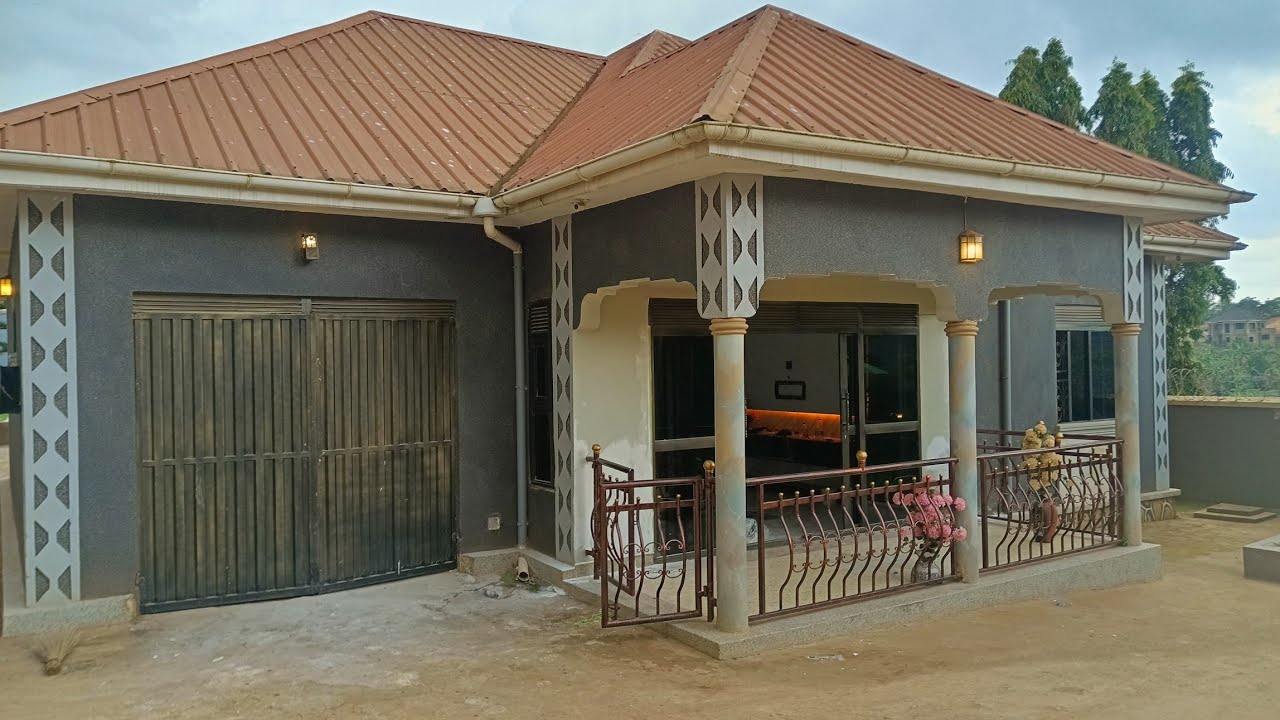 AM IN SENGE WAKISO TODAY HAVE BROUGHT TO  YOU THIS RESIDENTIAL HOUSE ON SALE WITH LAND TITLE 