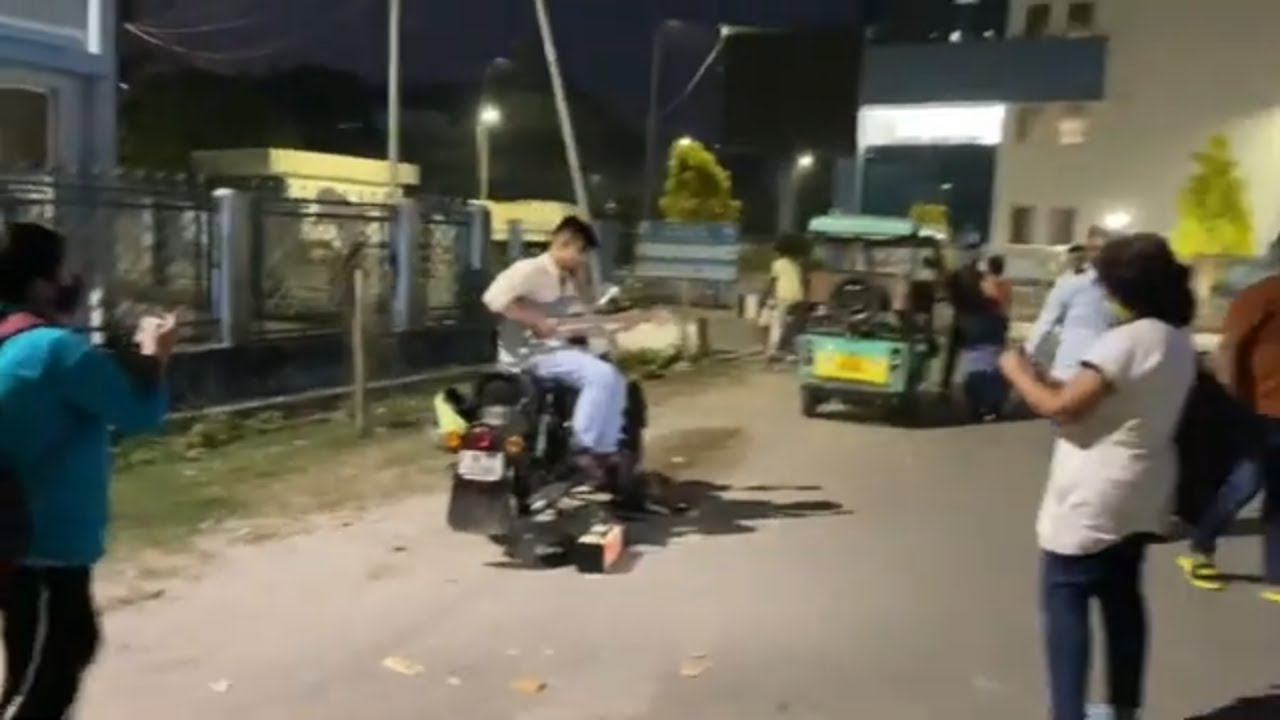 Blues on Indian streets , street music in india