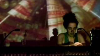 Leila - Sush (live at Sonar 2008)