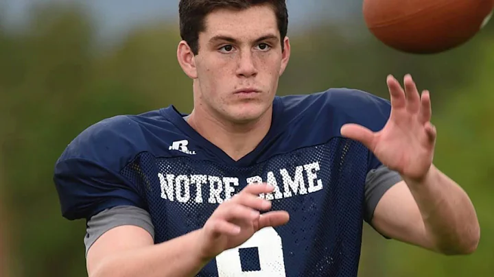 Slideshow | Notre Dame Jugglers quarterback Steven...