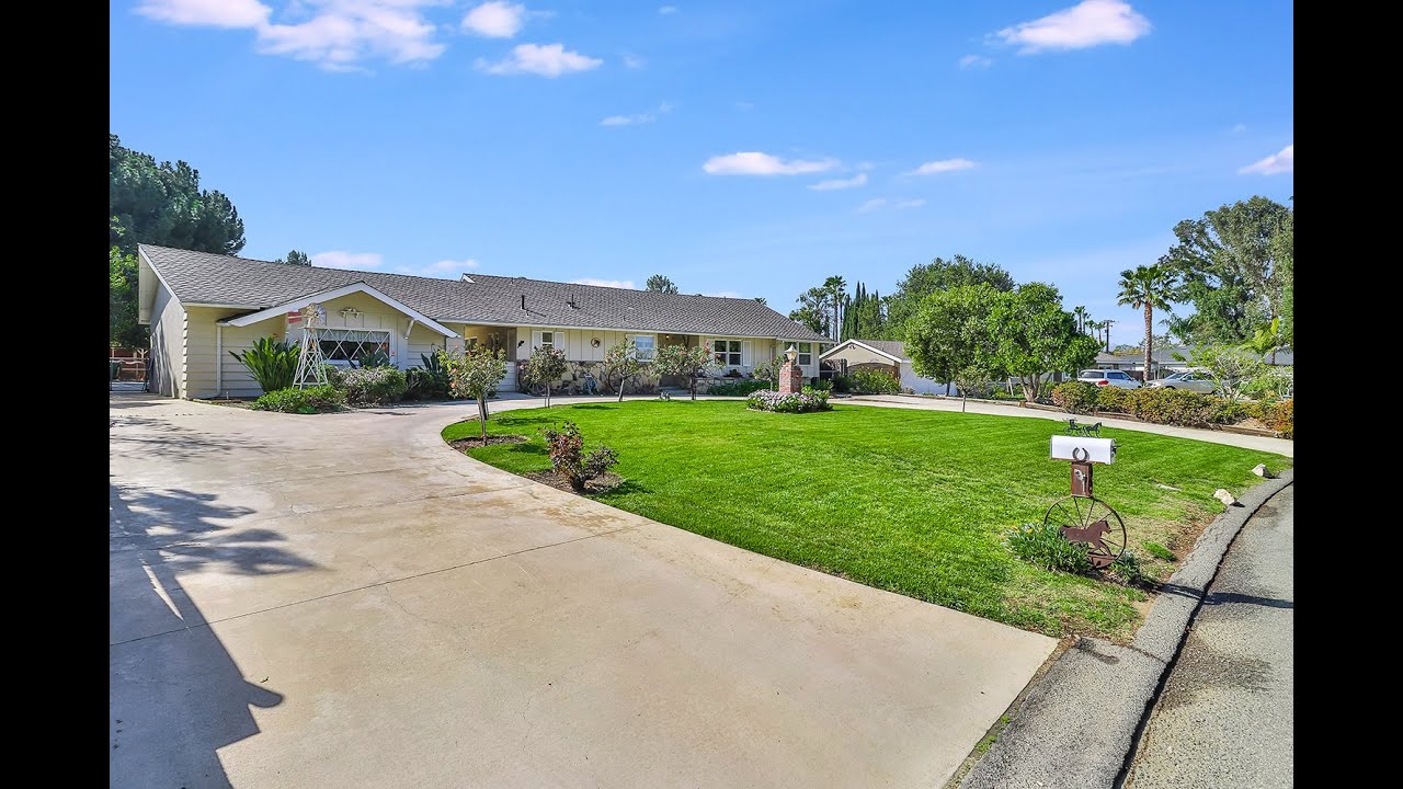 1012 Waverly Heights Drive, Thousand Oaks - The Moerler Team