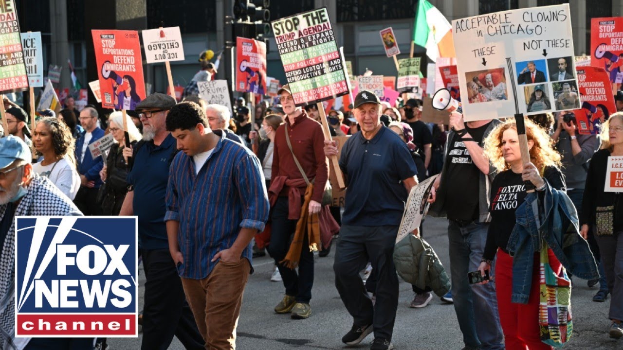 Anti-ICE protesters RAGE in Chicago: 'Contentious stupidity!'