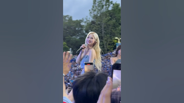 2023 연세대 아카라카에서 유지민을 불렀는데 선녀가 돌아봤다..🫠💙⭐️#aespa #karina #에스파 #카리나 #윈터 #닝닝
