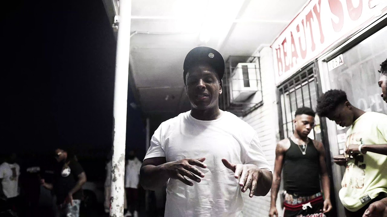 Al D 300 - Never Runnin (Official Video) | shot by @deezymiaci5