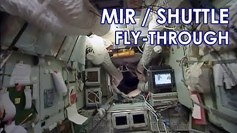 MIR / Shuttle Interior Fly-through - Stabilized  (1995/11)