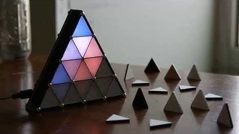 Triangle Attractor from Micah Scott on Vimeo