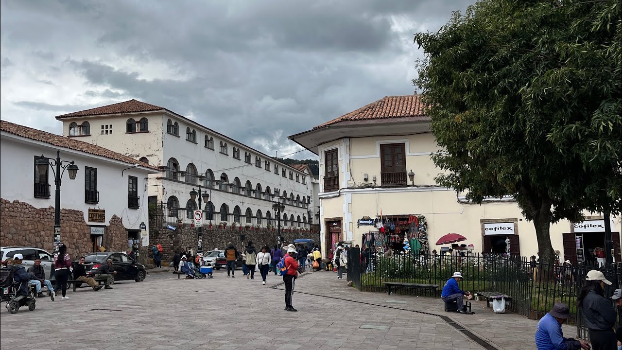 8:01min Mercado de San Pedro, Cusco, Peru