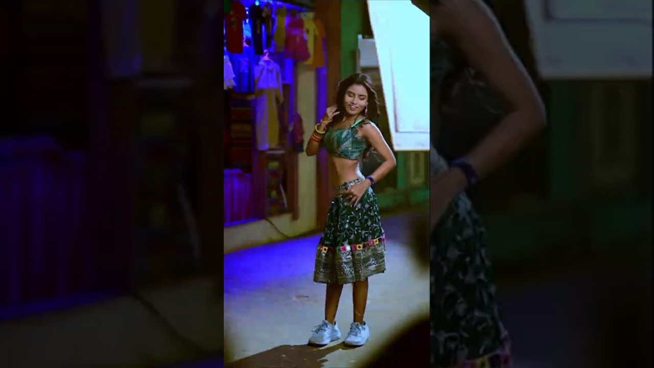 She’s coming… Are you ready? 👀💃 