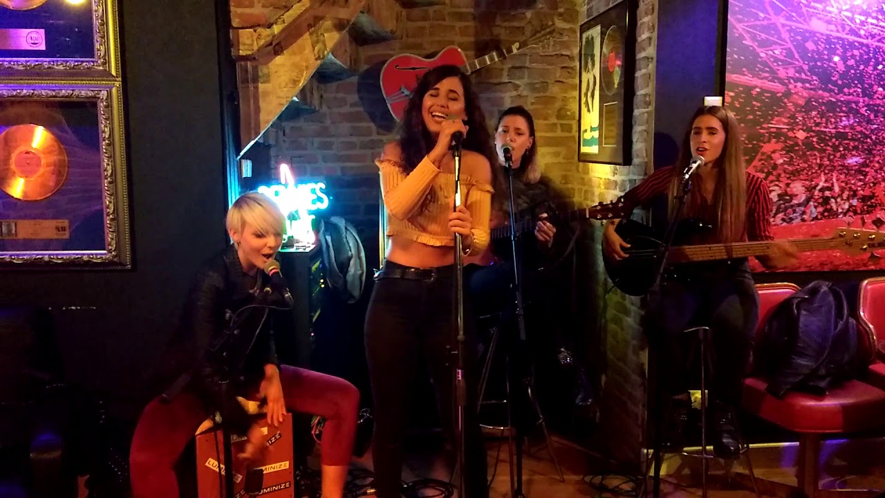 20171127 Luminize: Innocent! in Parkroad Café, Den Haag