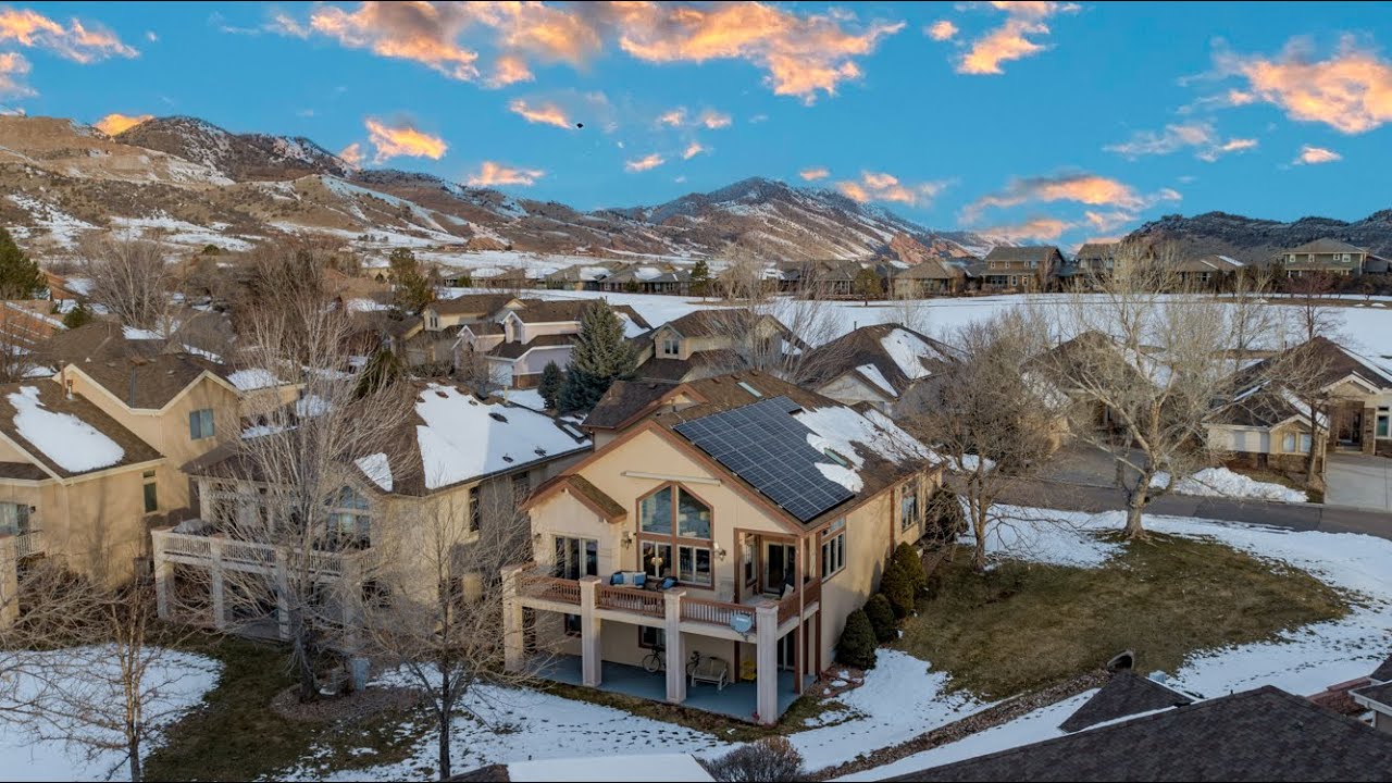 Carefree living at Red Rocks Country Club patio homes - SOLD!