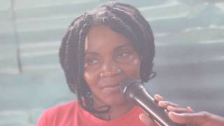 Essa mulher desafia o Homem de Deus e veja o que acontece