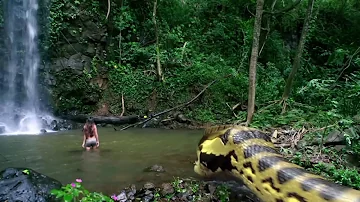 Snake Movie SCARY Scene   Must Watch mp4