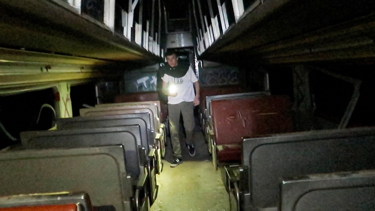 VISITING A HAUNTED TRAIN AT NIGHT! YouTube