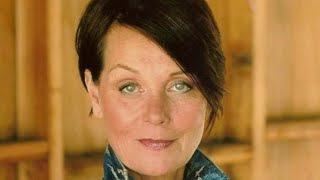 EPISODE 279: VERY SPECIAL GUEST:  ACTRESS, CAROLYN SEYMOUR