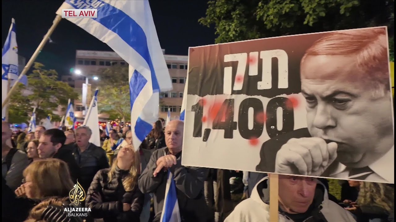 يطالب عدد كبير من الإسرائيليين باستقالة نتنياهو