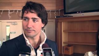 comtv.ca - News: Justin Trudeau Press conference post-speech (Medicine Hat 2013)