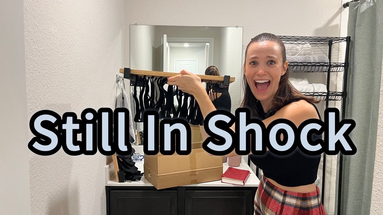 Space-Saving Wall Decor! NANATI Floating Bookshelf Amazon Review 