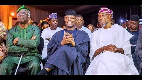 Hot! Kenny Blaq Thrills VP Osinbajo, Aregbesola, EL Rufai & Others