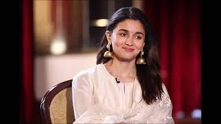 alia bhatt shoe play 👠👠👠👠👠👠👠👠👠👠👠#legs #feet #heels #shortvideo  #hotlegs  #aliabhatt #actressfeet