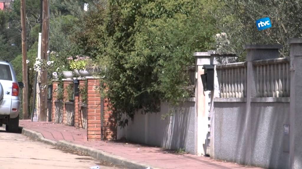 Riells i Viabrea posa fre a l'ocupació il·legal d'una desena de cases