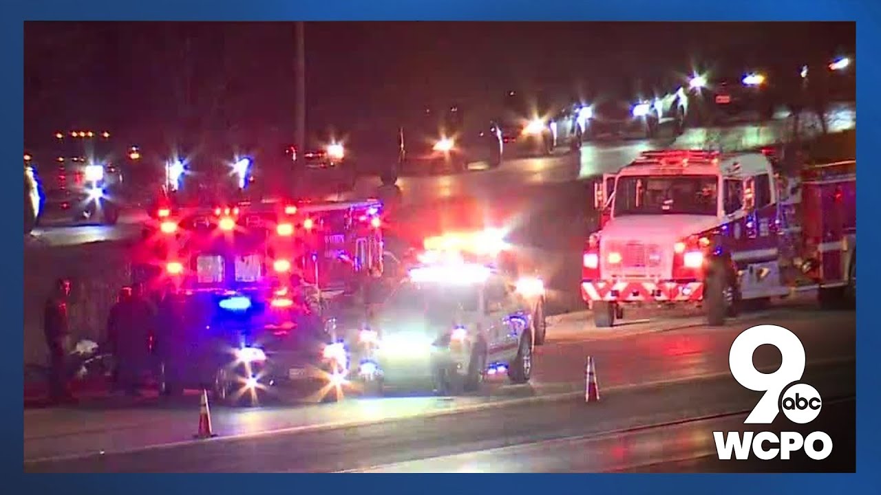 1 dead, 4 hospitalized in 7 vehicle crash on I-75 - YouTube