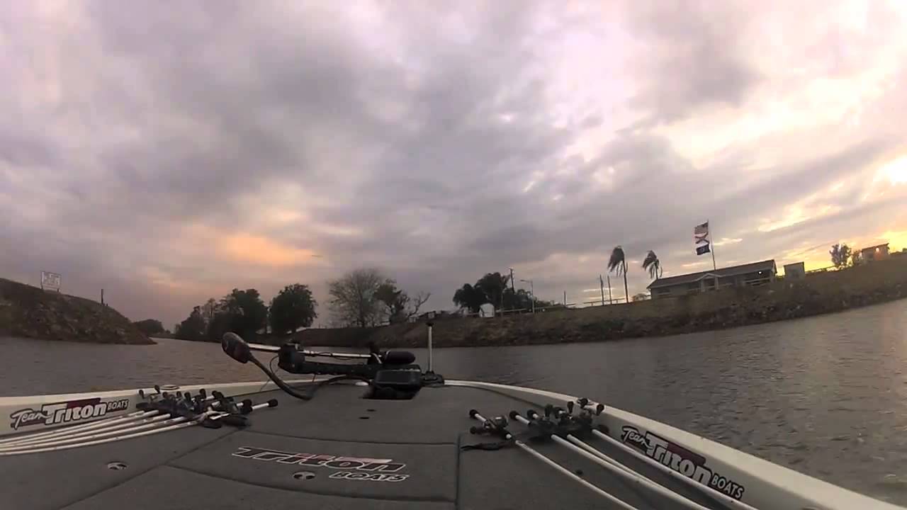 Lock and Roll with the Big Show - YouTube Bassmaster